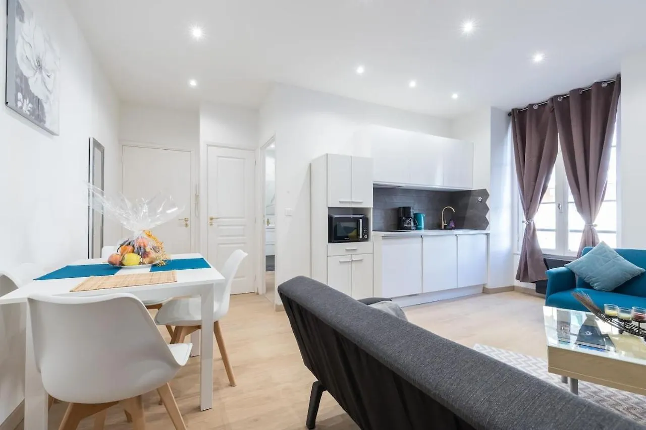 Historical Apartment Hyper Center Nice 0*,  France