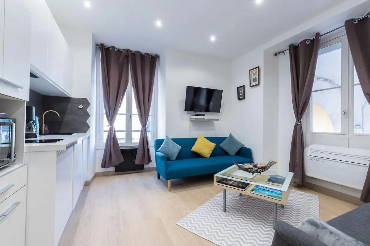 Historical Apartment Hyper Center نيس